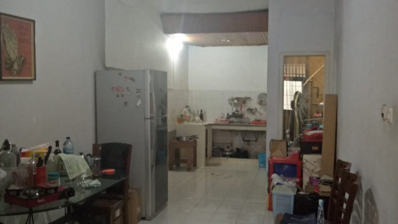 Dijual cepat rumah di Puri Indah, Jakarta Barat