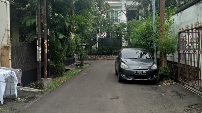 Dijual cepat rumah di Puri Indah, Jakarta Barat