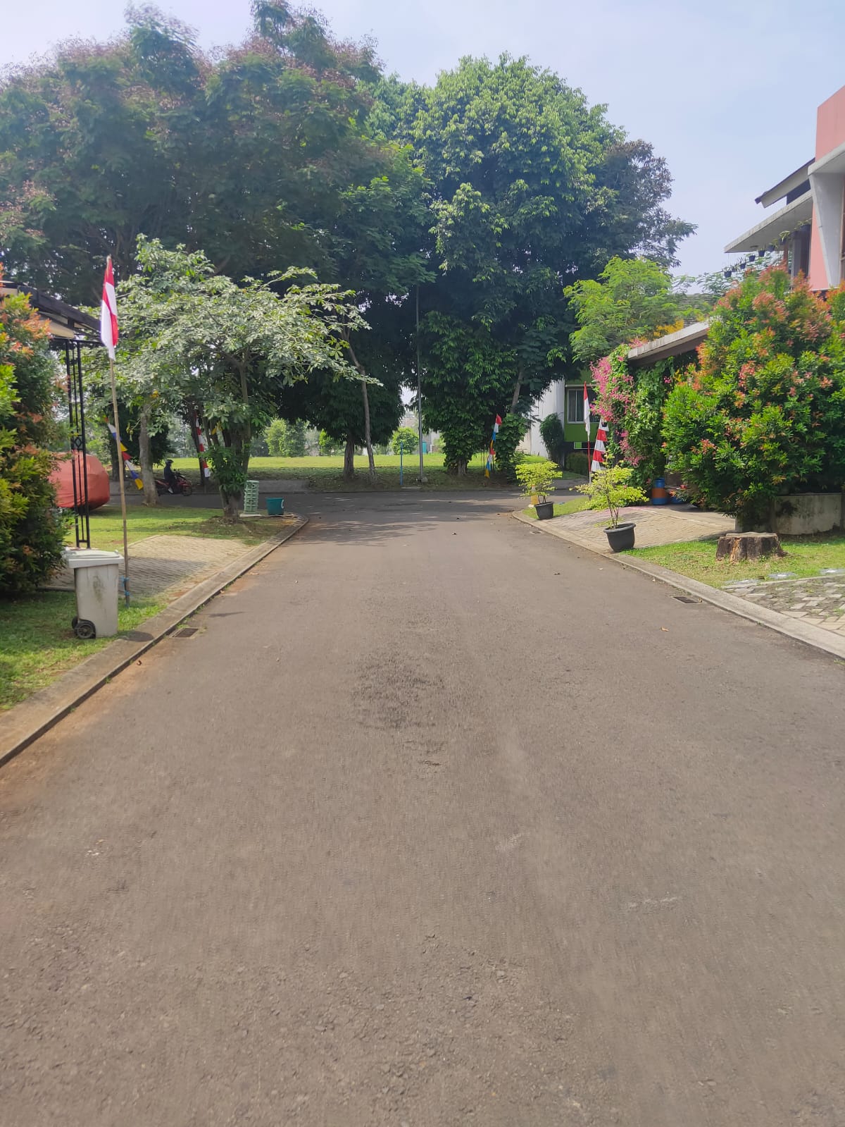 Rumah 2 lantai murah dalam cluster ,Asri dan Tenang di BSD  Tangerang