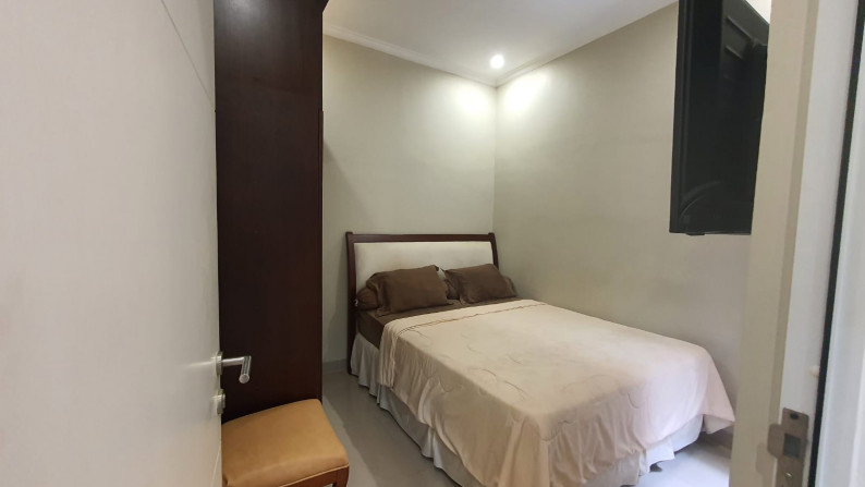 Rumah Cantik 2 lantai Fully Furnished di Citra Land