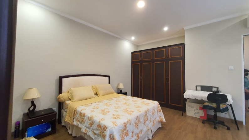 Rumah Cantik 2 lantai Fully Furnished di Citra Land