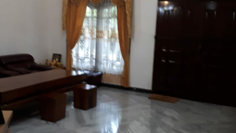 Dijual Rumah Kupang Indah Surabaya - LUAS - MEWAH - Garasi Carport 4 Mobil - Siap Huni