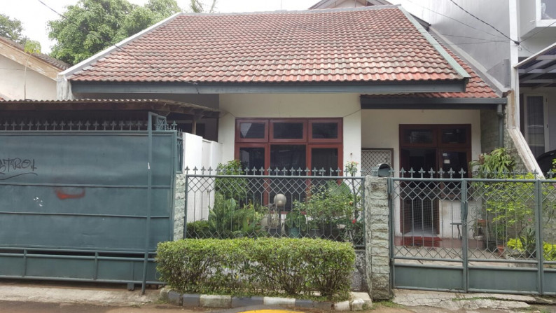 Rumah siap huni ,nyaman di Sektor 3A Bintaro Jaya