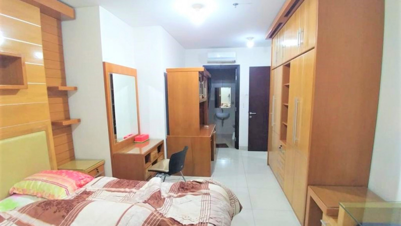 DIJUAL APARTEMEN CENTRAL PARK 3BR+1 JAKARTA BARAT