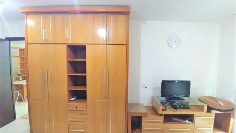 DIJUAL APARTEMEN CENTRAL PARK 3BR+1 JAKARTA BARAT