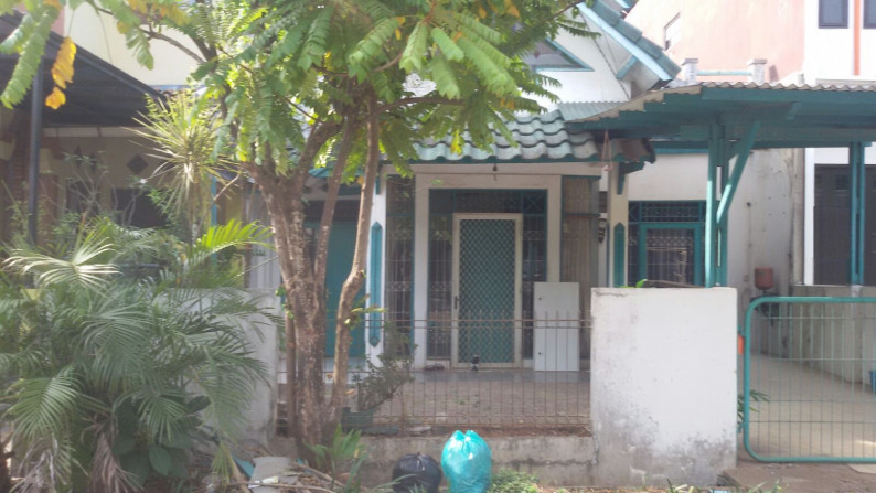 Rumah siap huni di Villa Bintaro Regency