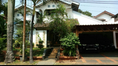 Rumah Cantik,standar 2 lantai di Bintaro Jaya 2