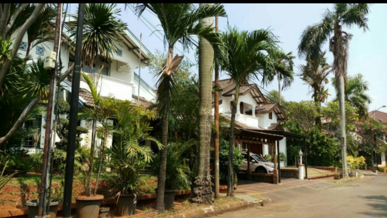 Rumah Cantik,standar 2 lantai di Bintaro Jaya 2