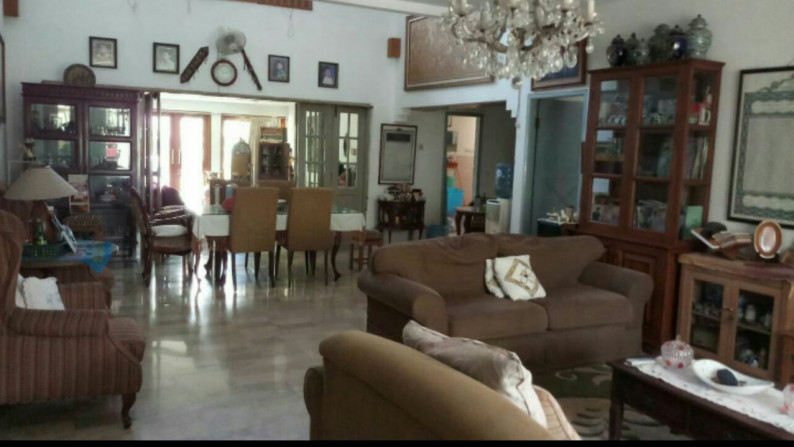 Rumah Cantik,standar 2 lantai di Bintaro Jaya 2