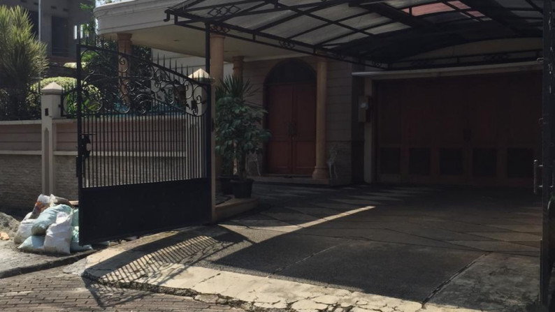 Rumah Besar,siap huni di Bintaro Jaya 3