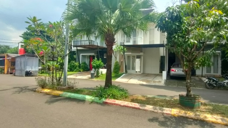 Rumah cantik siap huni di ciputat