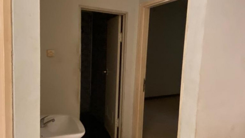 Rumah dalam perbaikan Di Taman Crista Bintaro Jaya Sektor 9