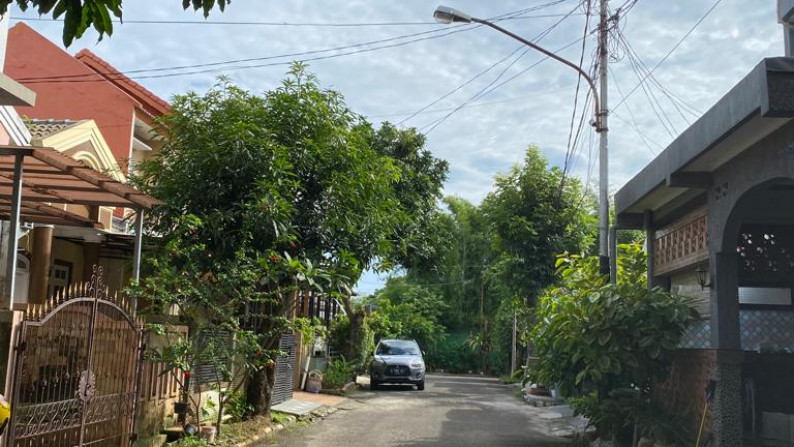 Rumah dalam perbaikan Di Taman Crista Bintaro Jaya Sektor 9