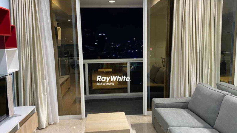 DIJUAL APARTEMEN MENTENG PARK, TOWER EMERALD, LANTAI 18, FURNISHED, 2 BR