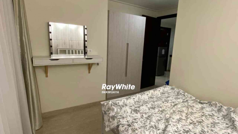 DIJUAL APARTEMEN MENTENG PARK, TOWER EMERALD, LANTAI 18, FURNISHED, 2 BR