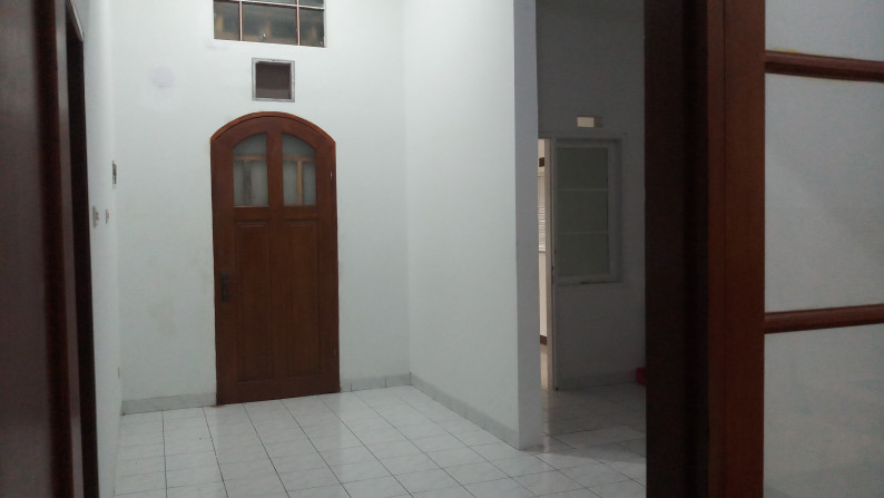 Rumah minimalis di perumahan Kotamas, Cimahi