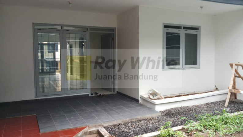 Rumah rapih di Pondok Hijau - Gegerkalong Bandung