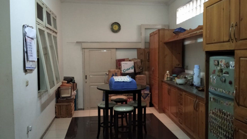 Dijual rumah tinggal dan ada kamar kost nya, Tubagus Ismail - Bandung