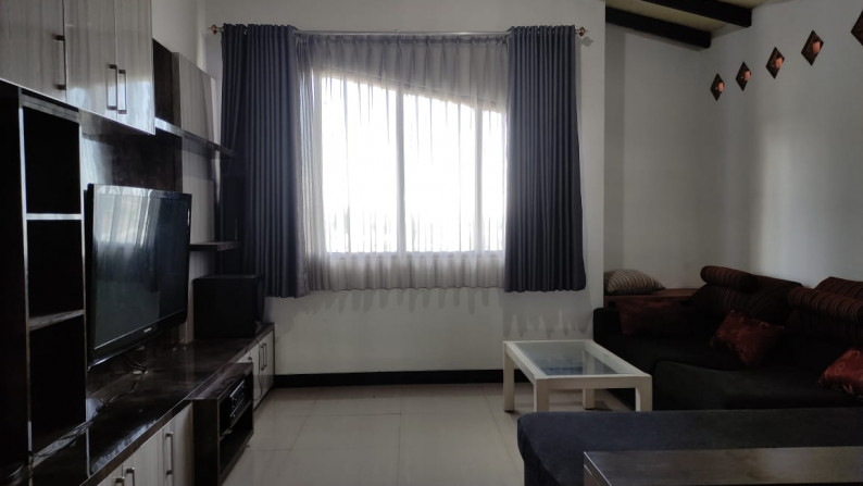 Rumah mewah furnished di Jl pesantren - Cimahi Utara