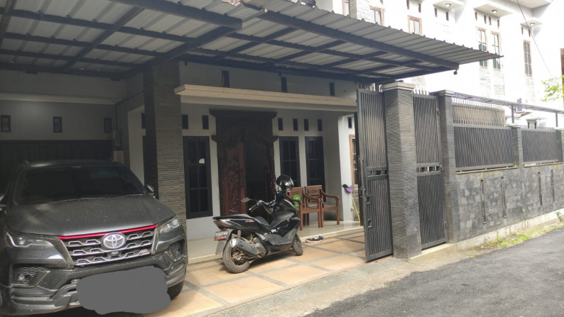 Dijual rumah elegan semi furnished di Cibeber - Cimahi Selatan