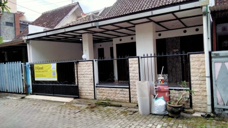 Rumah Minimalis Perumahan Dalem Kotagedhe Wirokerten banguntapan Bantul yogyakarta