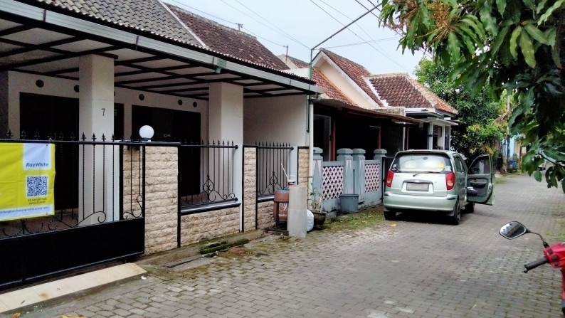 Rumah Minimalis Perumahan Dalem Kotagedhe Wirokerten banguntapan Bantul yogyakarta