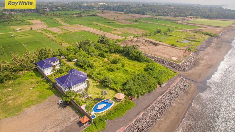 Land Freehold Beachfront in great Location Beyond Sanur