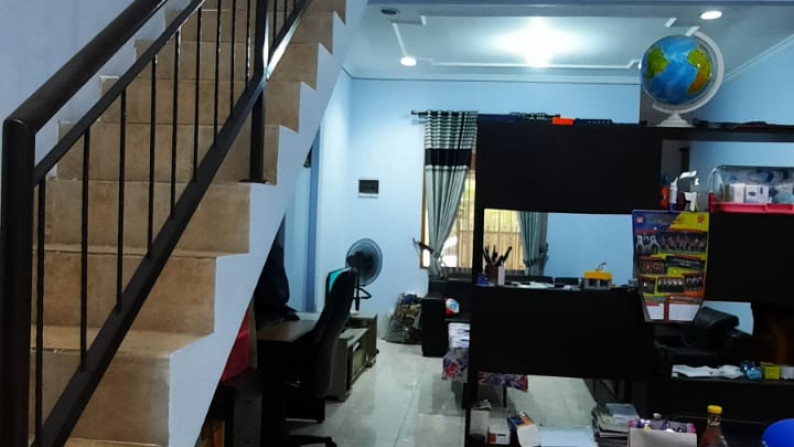 Rumah Siap Huni dan Strategis @Dahlia Loka, Graha Raya