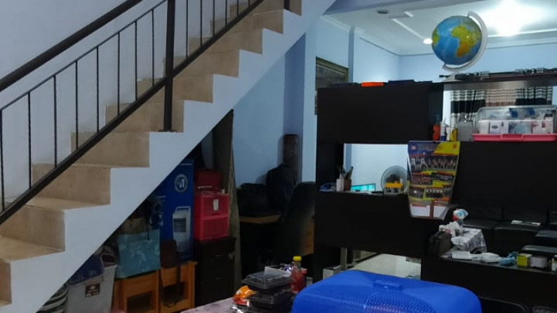 Rumah Siap Huni dan Strategis @Dahlia Loka, Graha Raya