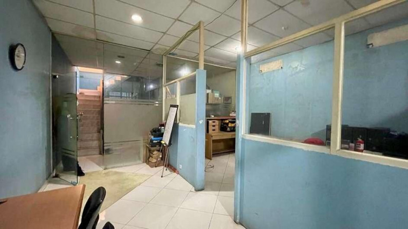 Dijual Ruko Furnished di Tebet Timur Dalam Raya, Tebet Timur, Jakarta Selatan