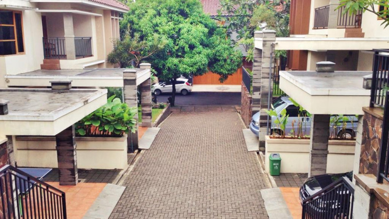 Fully furnished Villa for Rent di Area Sutami Bandung