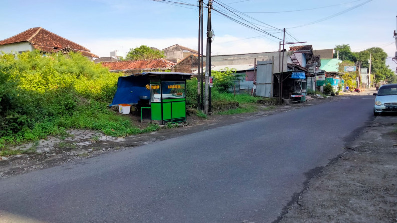 Tanah 547 Meter Persegi Di Jl Babarsari Dekat Kampus Atmaja dan YKPN