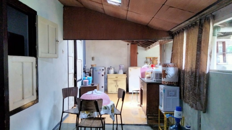 Rumah Klasik Dengan 7 Kamar Di Demangan Baru Lokasi Premium Dekat Kampus Sanata Dharma