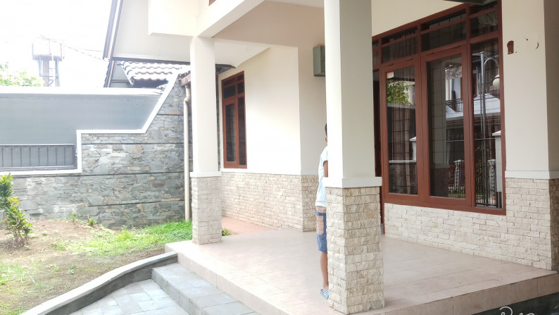 Rumah siap huni- hoek, cipageran indah 2, bandung barat