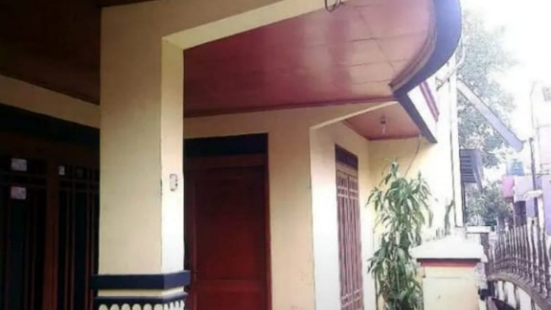 Rumah banyak kamar, Antapani Bandung