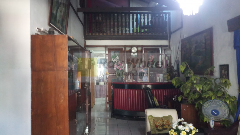 Rumah strategis di Cihanjuang, Cimahi