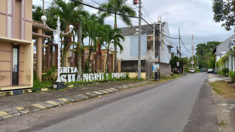 Tanah Kavling Dalam Perumahan Griya Shangrila Belakang JCM, Sleman