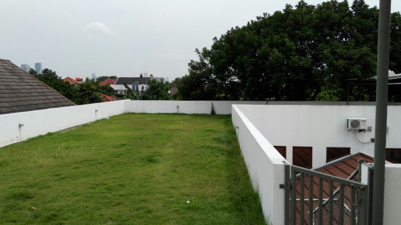 Rumah Nyaman Mewah & Cantik Area Ampera Jakarta Selatan