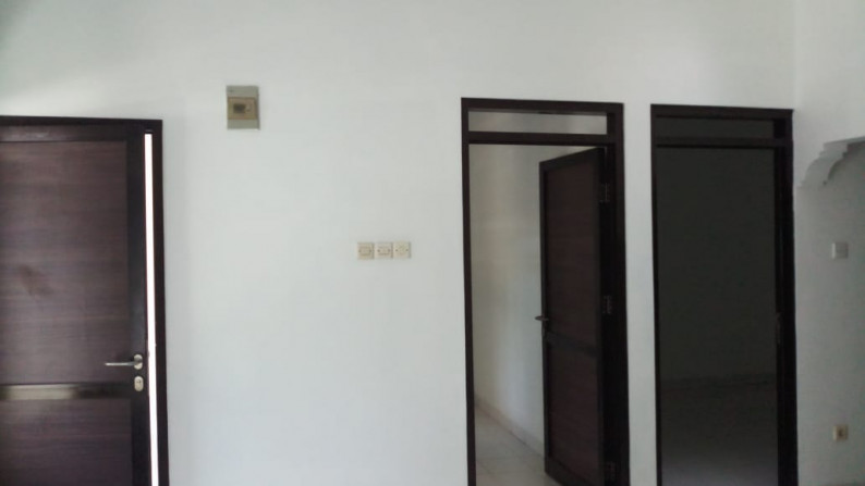 Rumah minimalis siap huni, H. Gofur, Bandung Barat