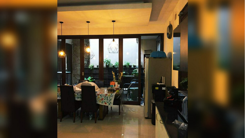 Rumah Cantik Sejuk dan Tenang di Senayan Bintaro