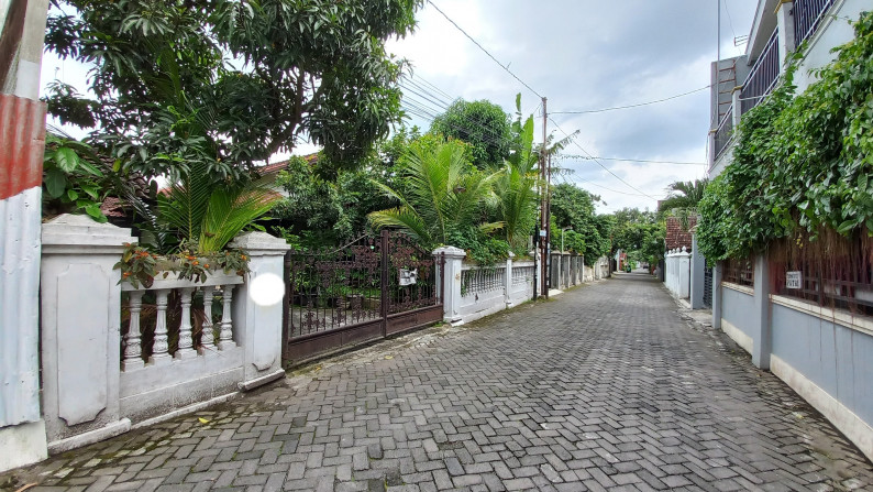 Rumah+Kost 48 Kamar Di Jl Waringinsari Barat UPN Condongcatur Sleman