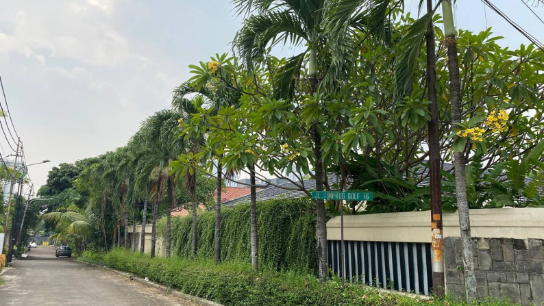 Jl. Simprug Golf VIII - Rumah Nyaman & Luas Jarang Ada