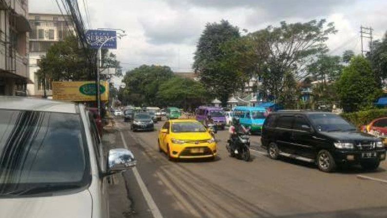 RUKO 2 LANTAI DI KEBON KAWUNG MAINROAD SEBRANG STASION KERETA API, LOKASI STRATEGIS BUAT USAHA