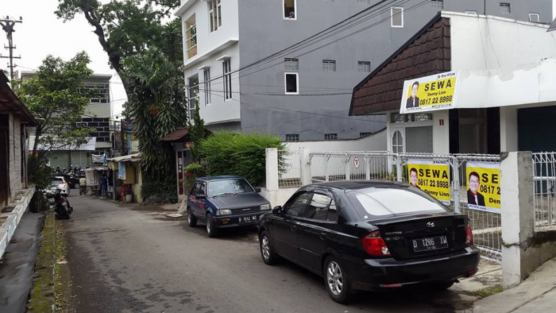 RUMAH USAHA/ KANTOR di Jl. Dr Hatta, Sayap Cihampelas harga fantastis