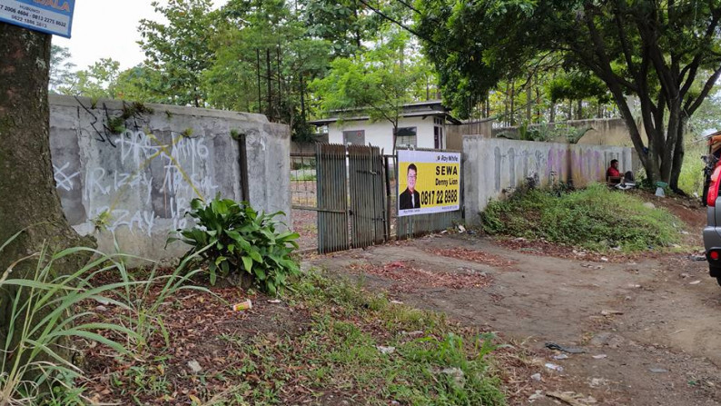 Tanah kosong 1 HEKTAR plus bangunan kantor 500 mtr di Jalan Raya Batujajar Cimareme