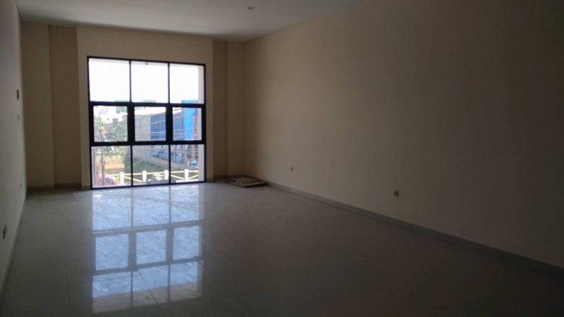 RUKO 3 LANTAI DI BKR MAINROAD AREA KOMERSIAL DAN STRATEGIS BUAT SEGALA JENIS USAHA