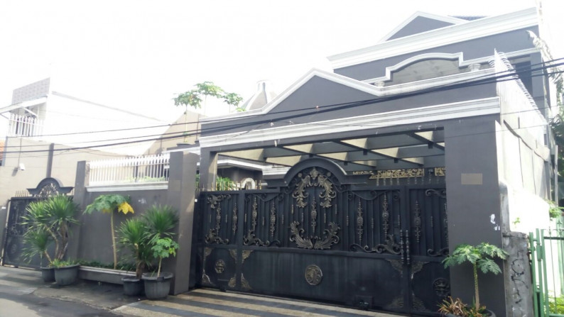 Rmh Cantik  didaerah Kebon Jeruk