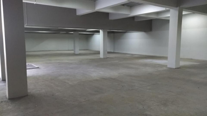 Ruang Usaha Komersial di Setiabudi Mainroad, bangunan baru ada Lift & Basement, Strategis!!