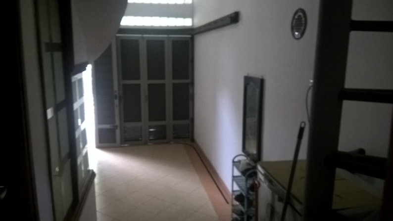 Dijual Rumah 2,5 Lantai Di Komplek Batununggal Bandung