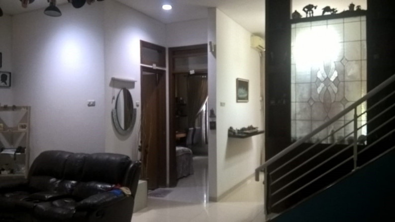 Dijual Rumah 2,5 Lantai Di Komplek Batununggal Bandung